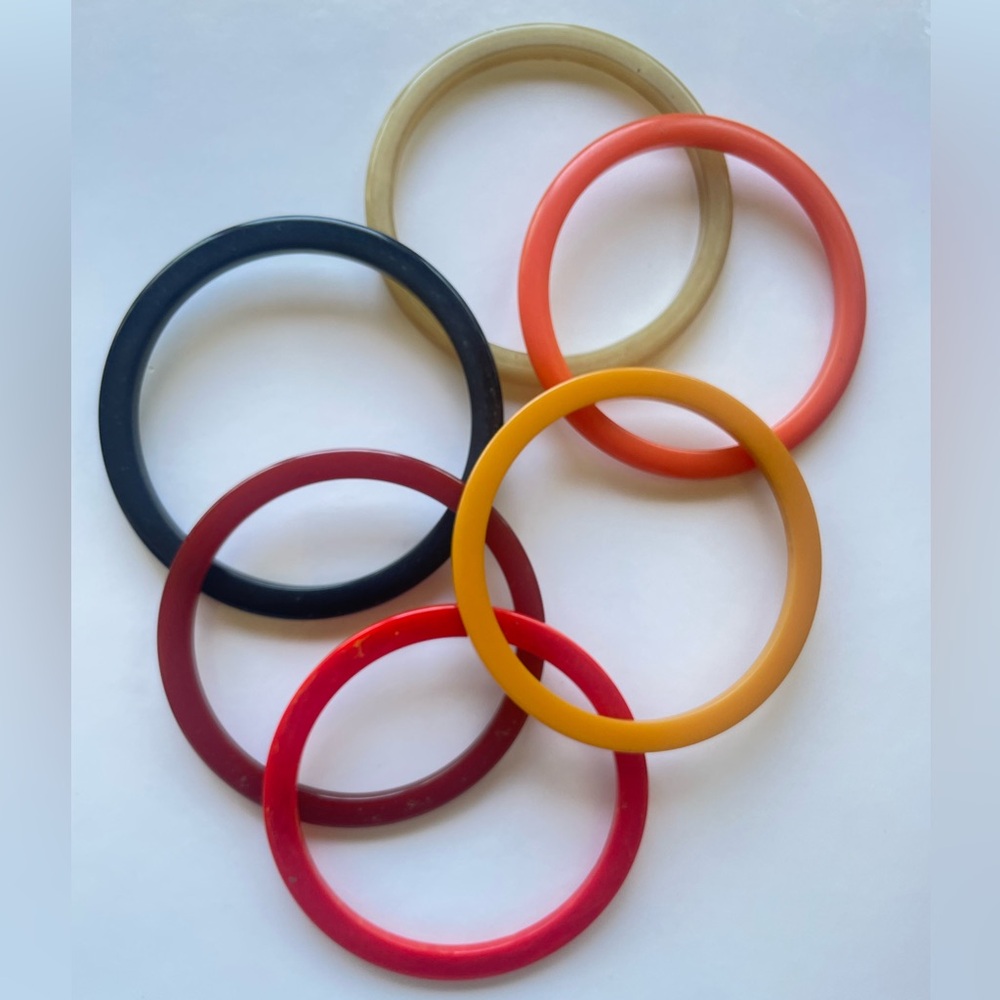 Vintage 1940s Bakelite Bangle Bracelets- Set of 6